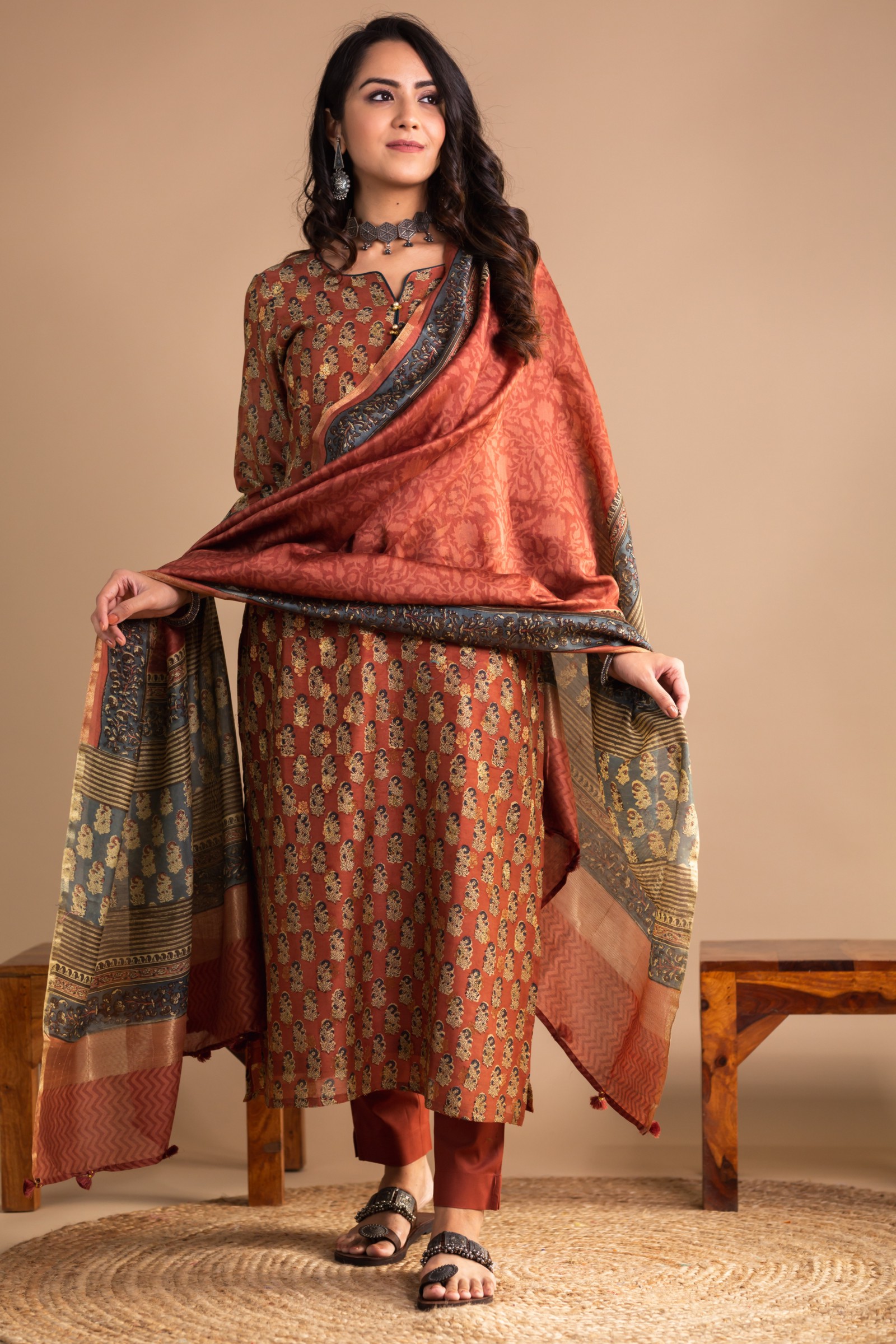 Linen/Muslin Dupatta in Abdu Rahiman Nagar