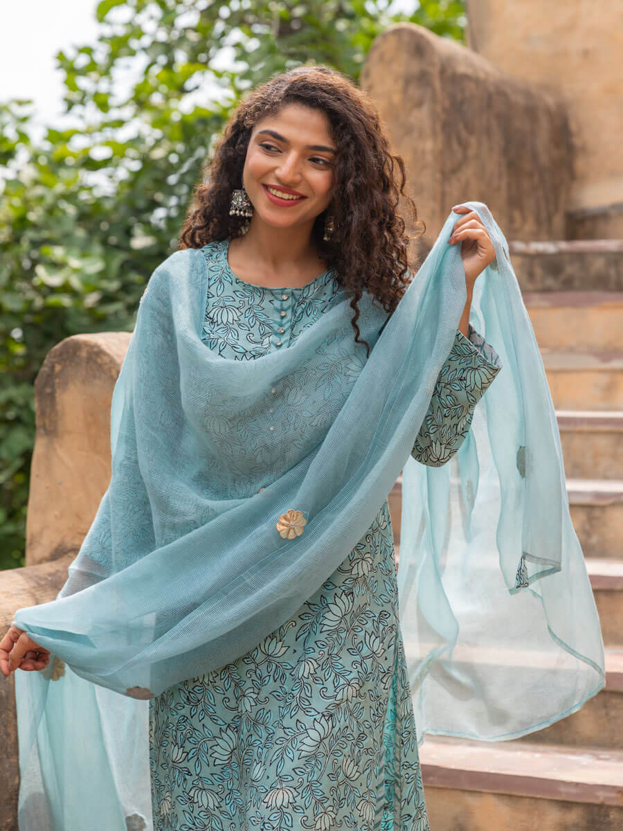 Kota Doria Dupatta in Abdu Rahiman Nagar
