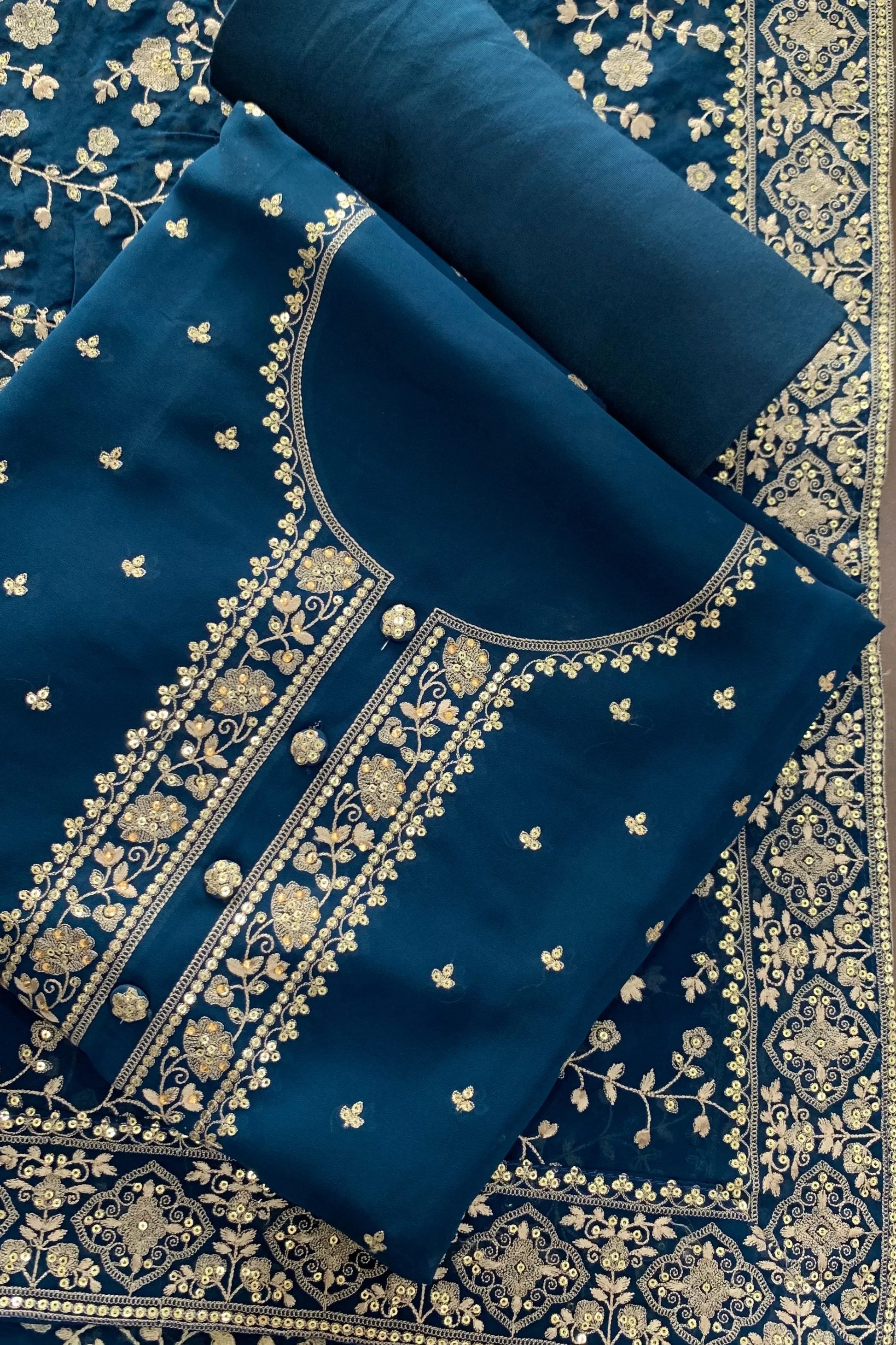 Unstitch Suit in Abdu Rahiman Nagar