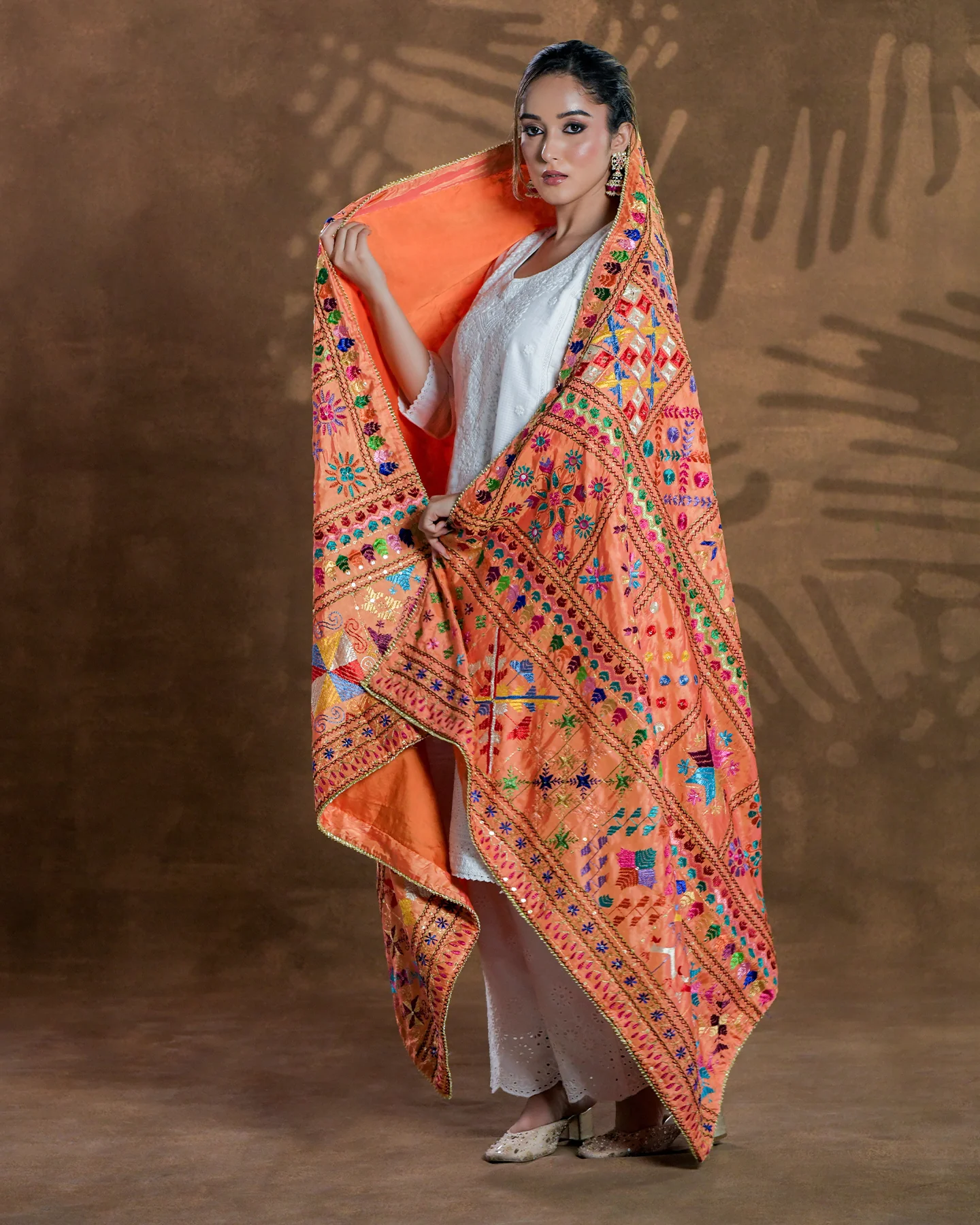 bridal punjabi phulkari dupatta with heavy embroidery in Abdu Rahiman Nagar