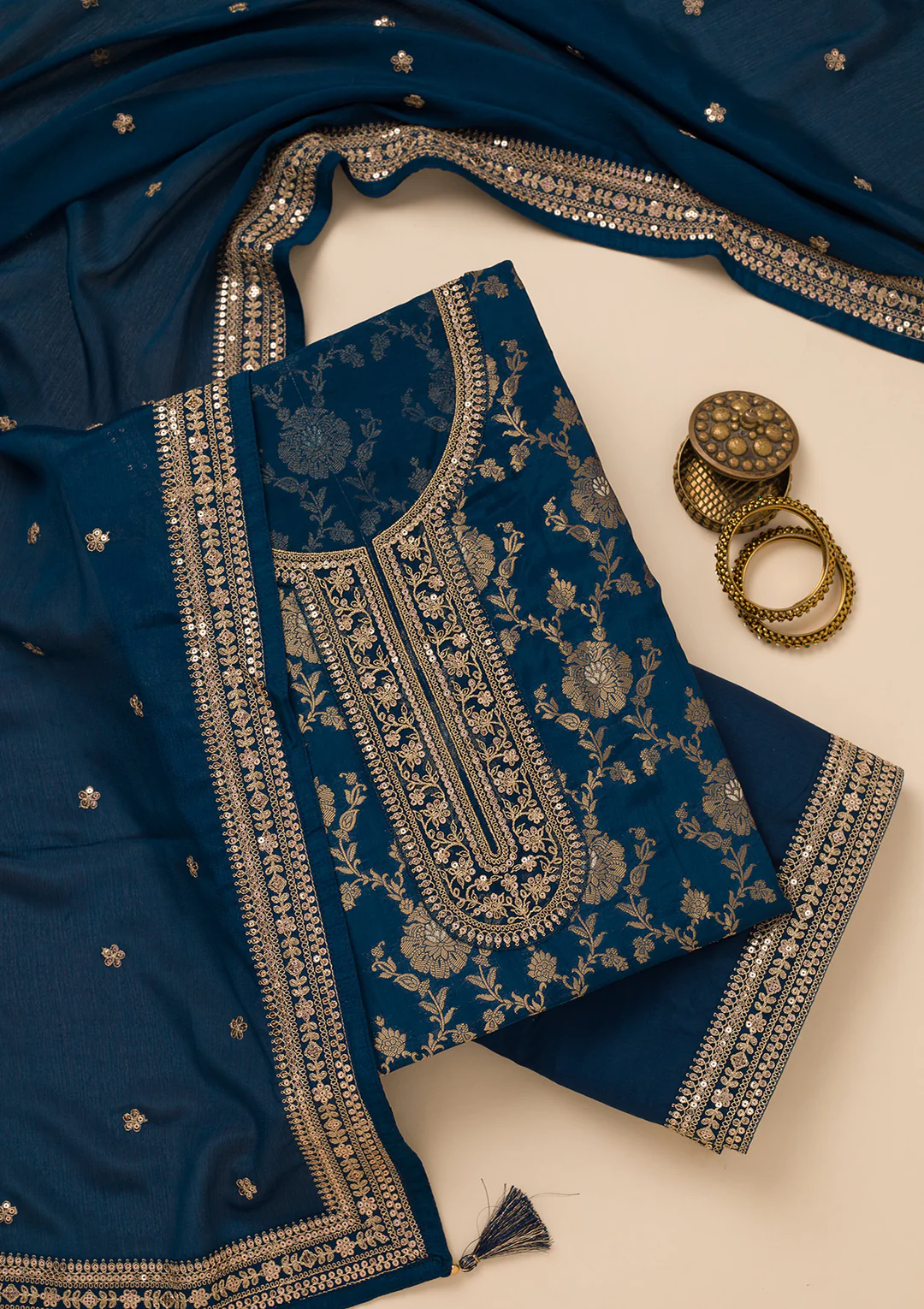 Pakistani Unstitched Suits in Abdu Rahiman Nagar