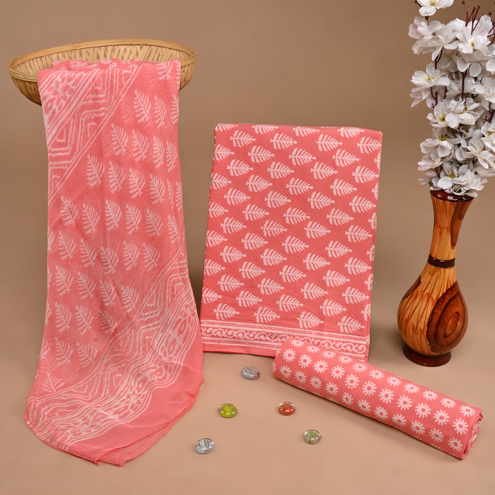 Chiffon Unstitched Suit Fabric in Abdu Rahiman Nagar