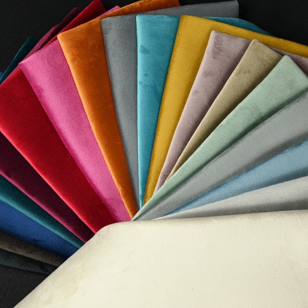250 GSM Velvet Fabric in Abdu Rahiman Nagar