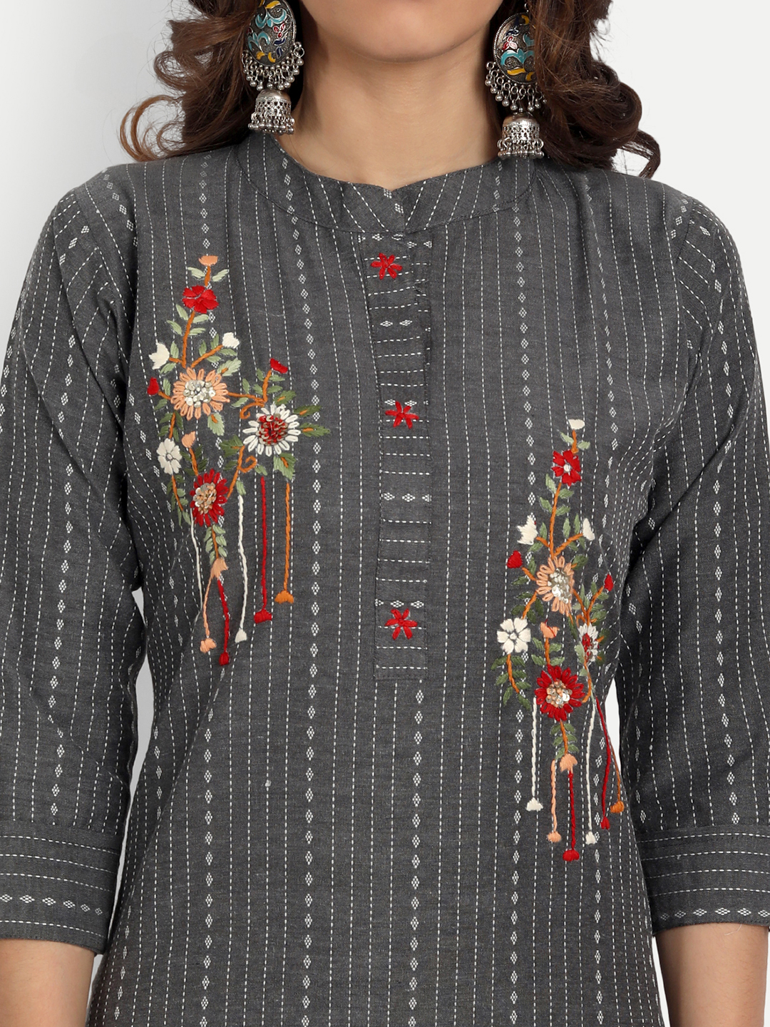 Siya Ethnic Thread Work Kurti