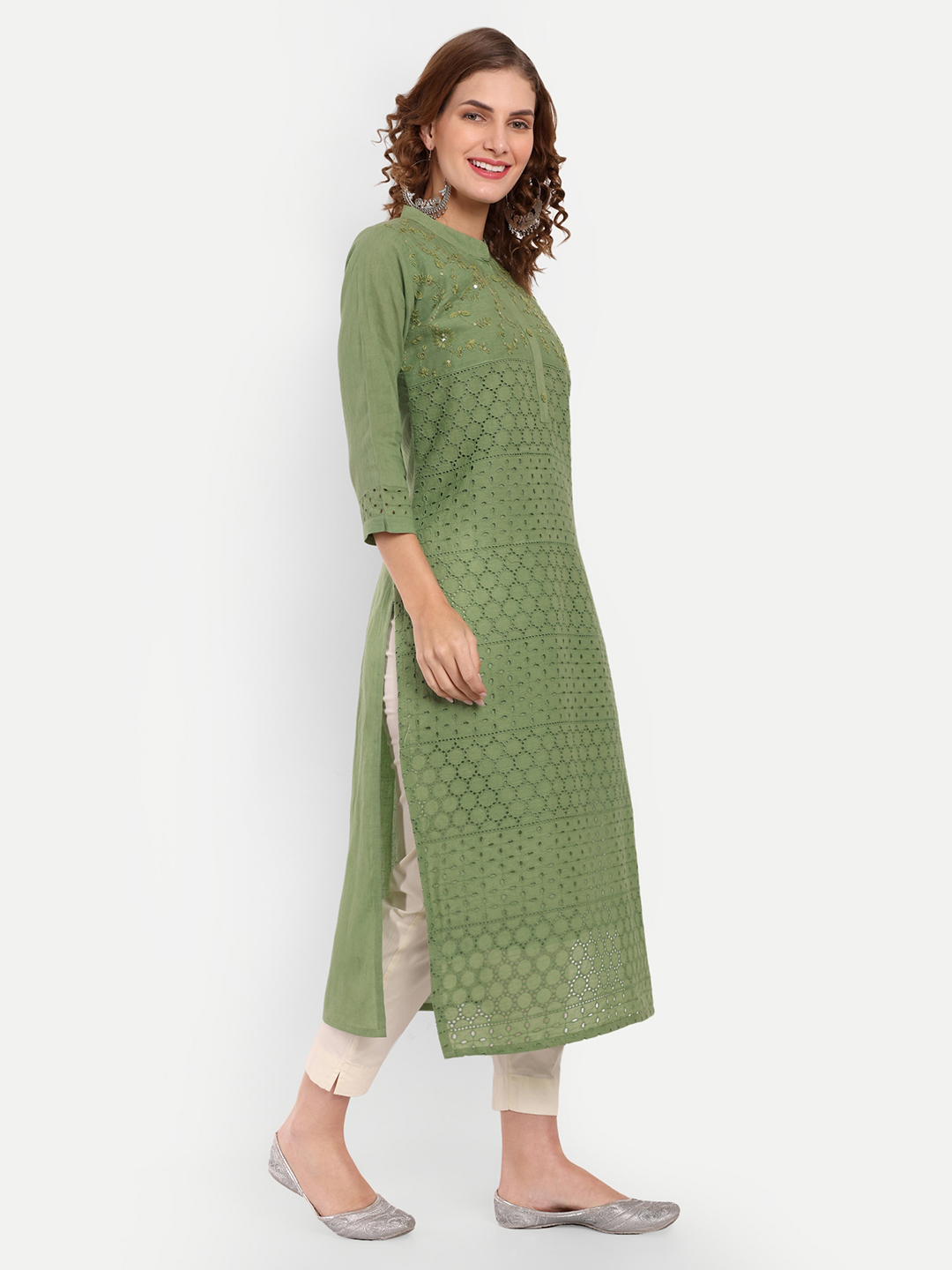 Siya Graceful Embroidered Kurti