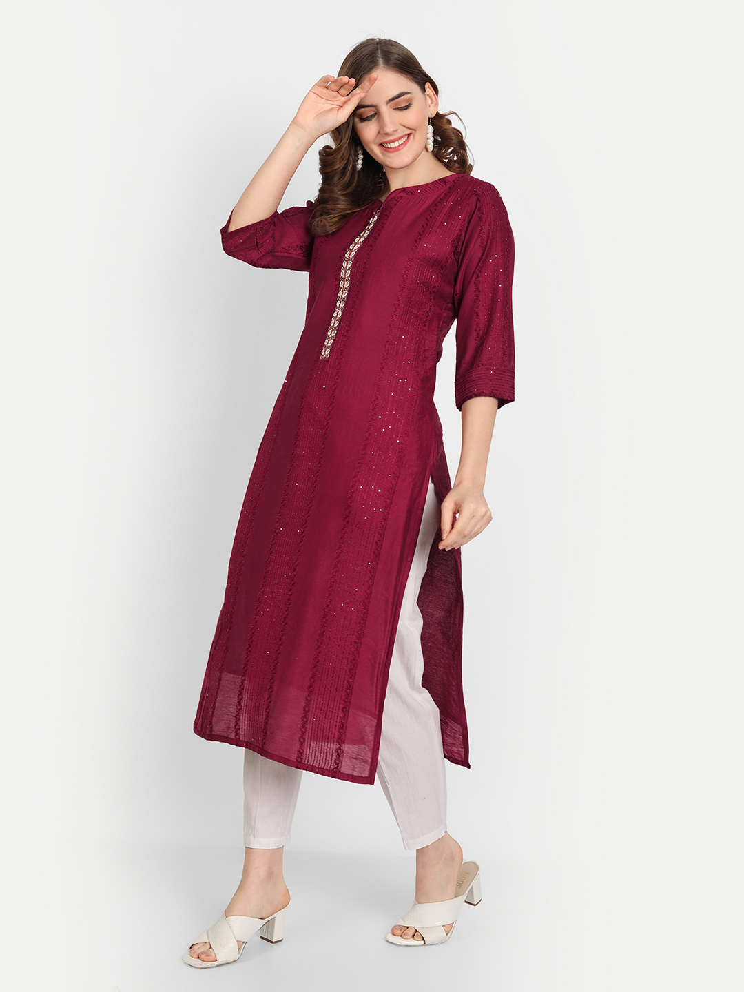 Siya Classic Thread Work Kurti