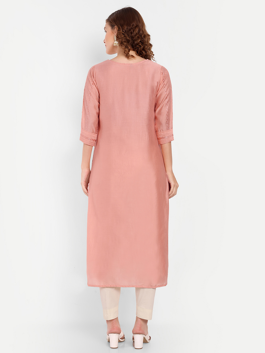 Siya Classic Thread Work Kurti