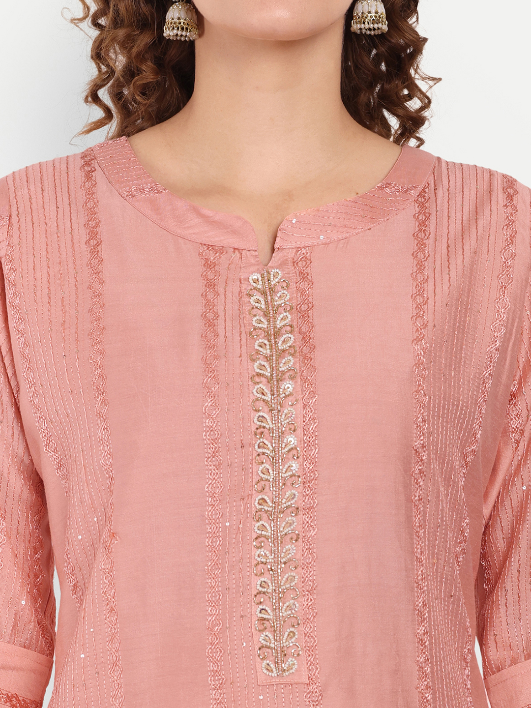 Siya Classic Thread Work Kurti