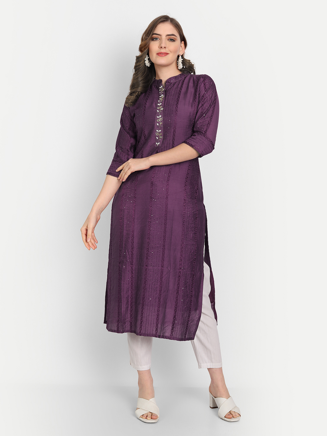 Siya Classic Thread Work Kurti