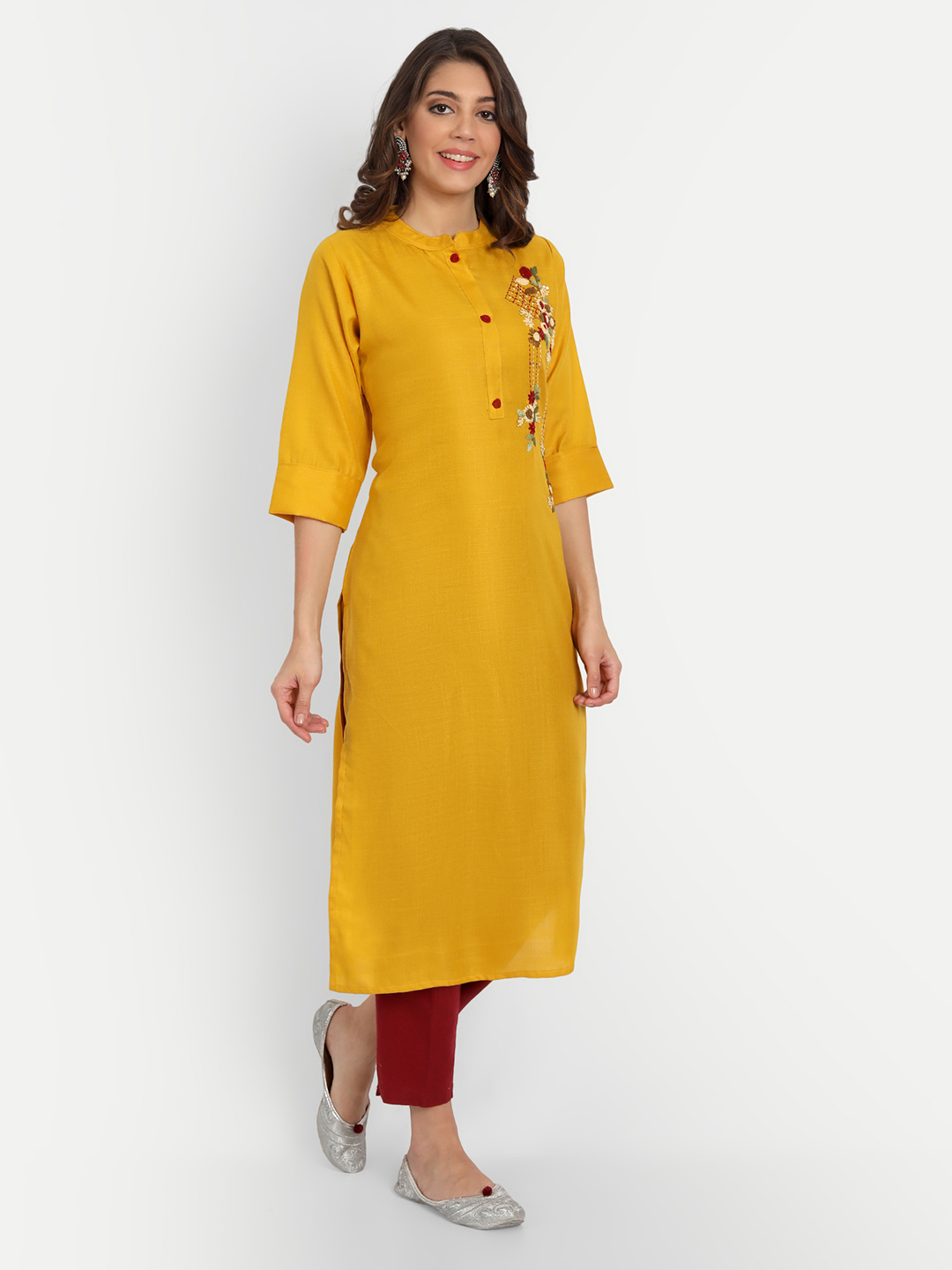 Siya Heritage Thread Work Straight Kurti